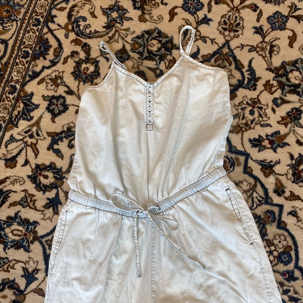 Old Navy jumpsuit in Small petite in faded jean color in cotton